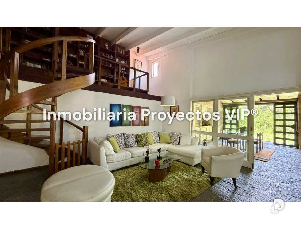 Casa en Cerro Verde, Caracas – 2