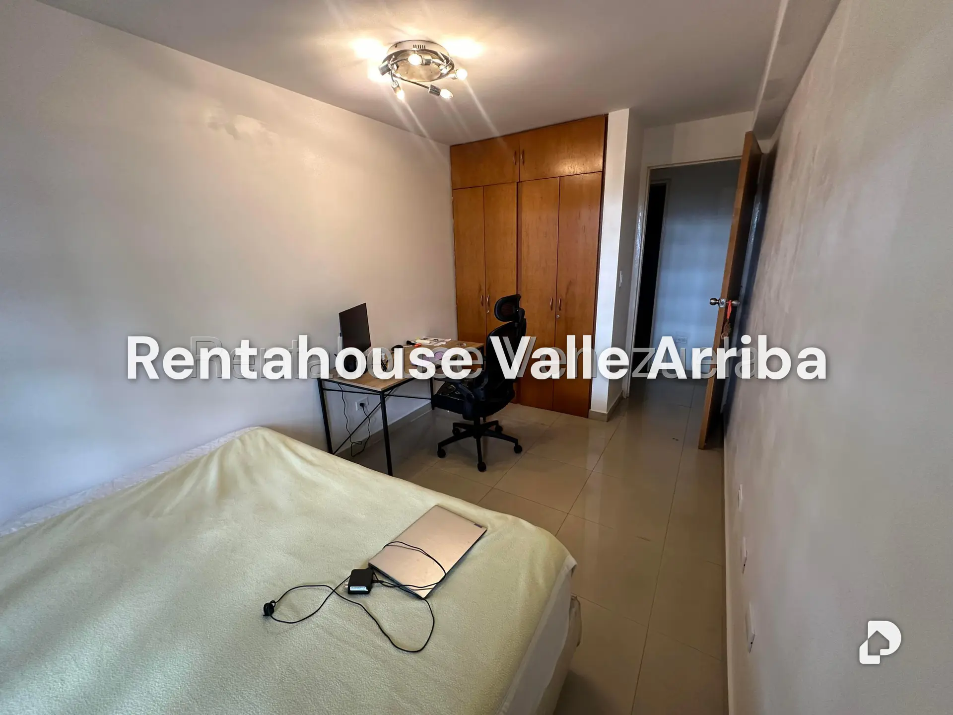 Apartamento en Loma Linda, Caracas – 11