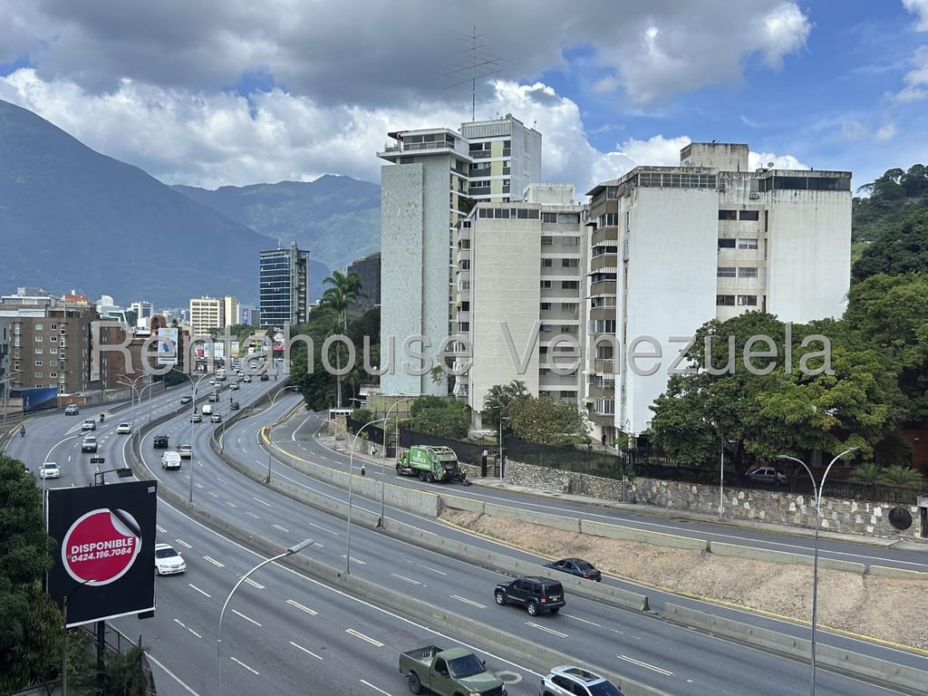 Apartamento en Los Naranjos de las Mercedes, Caracas - 1