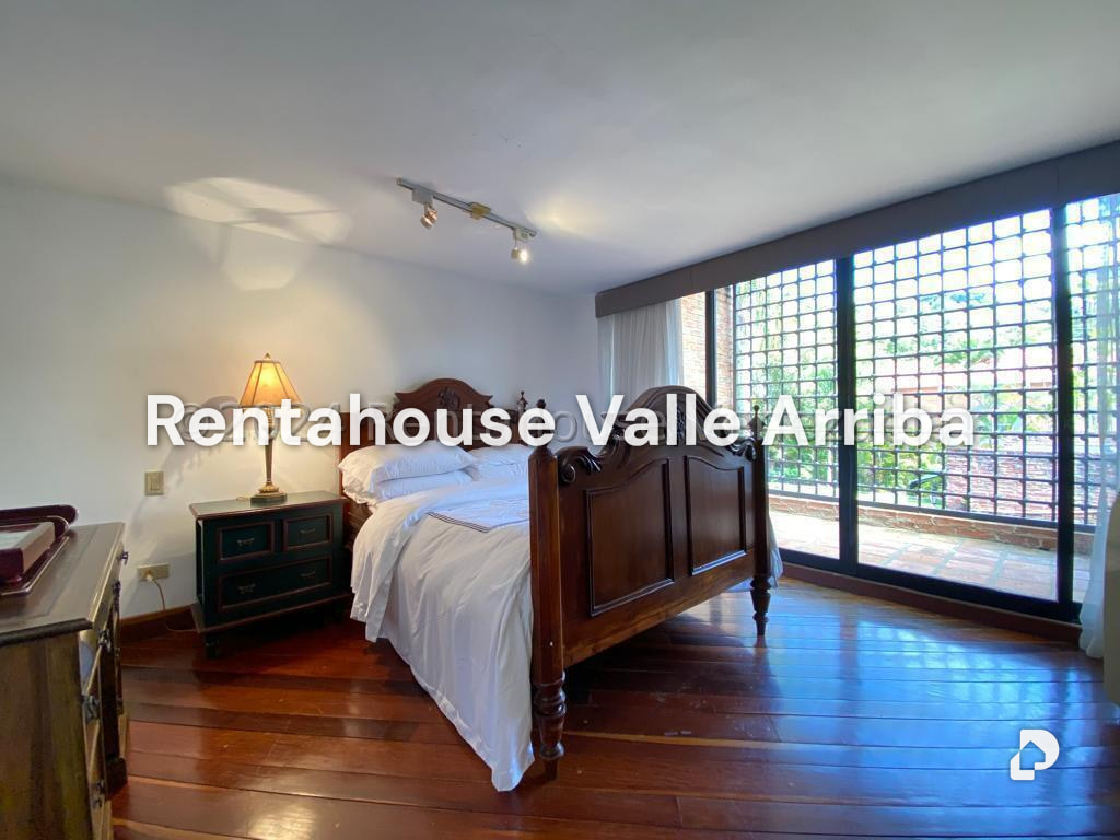 Apartamento en Oripoto, Caracas – 25