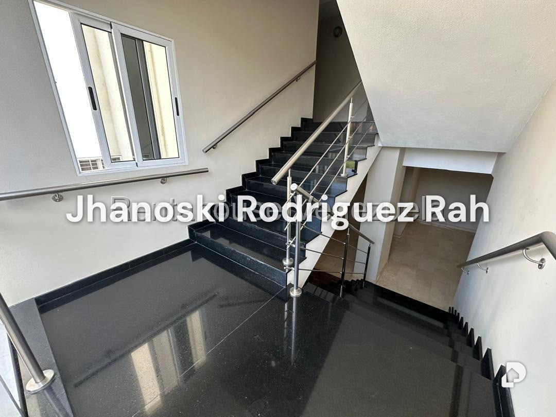 Apartamento en Urbanización Del Este, Barquisimeto – 27
