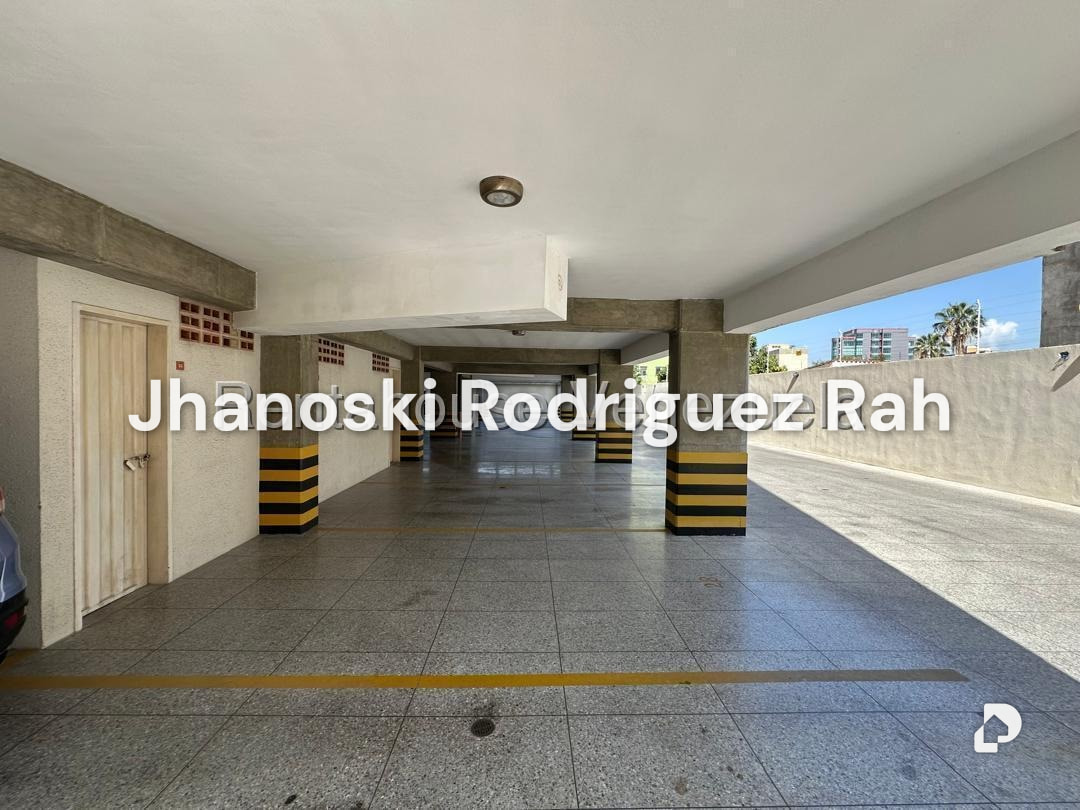 Apartamento en Urbanización Del Este, Barquisimeto – 29