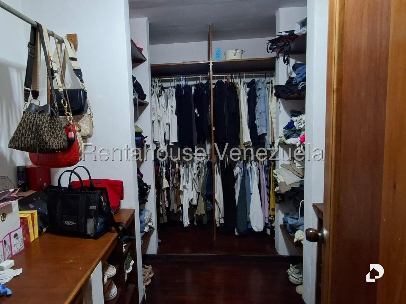 Apartamento en Cumbres de Curumo, Caracas – 19