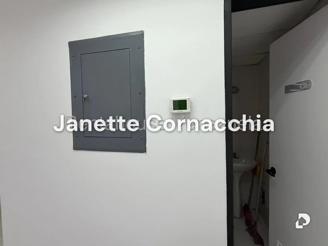 Oficina en Los Samanes, Caracas – 9