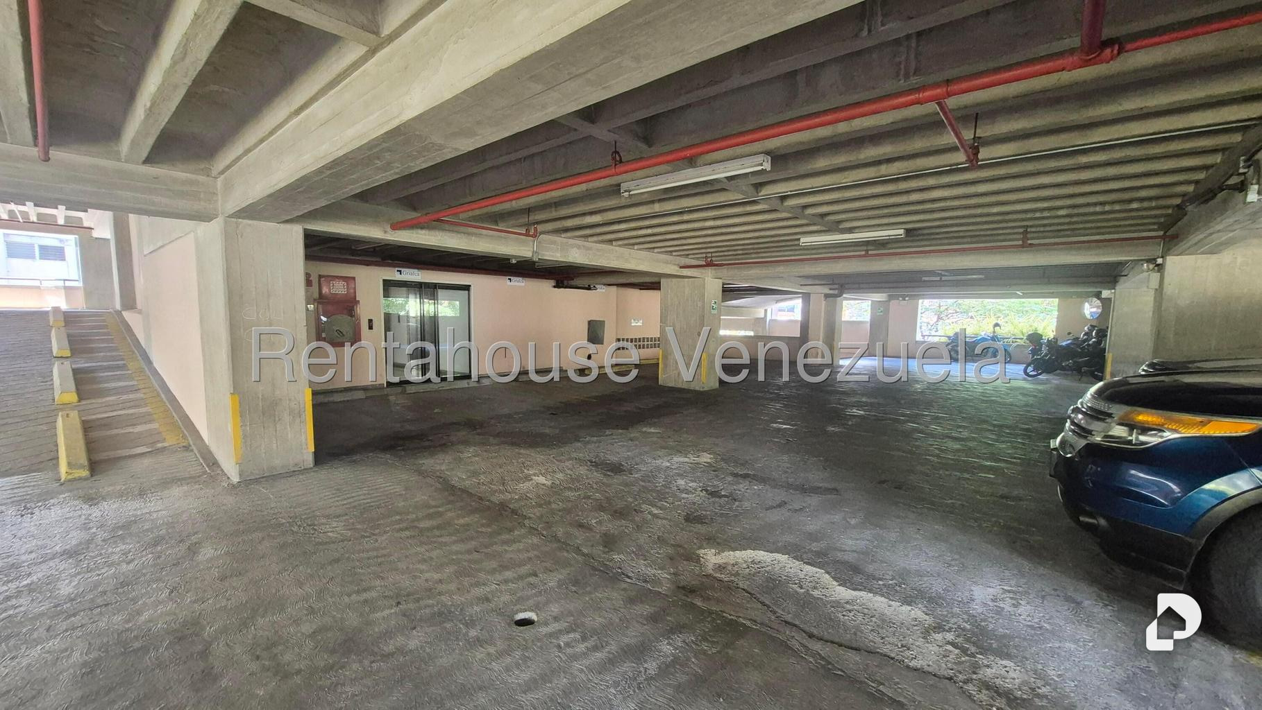 Oficina en Las Mercedes, Caracas – 7