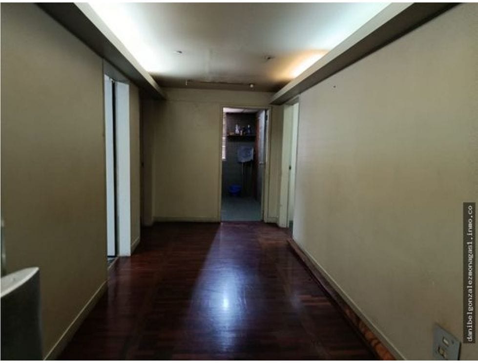 Oficina en Av. Urdaneta, Caracas - 1