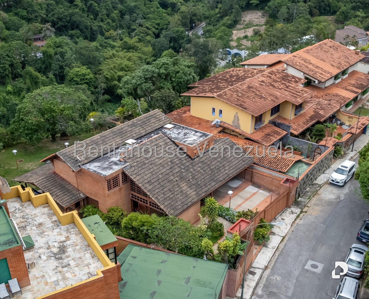 Casa en Colinas del Tamanaco, Caracas – 3