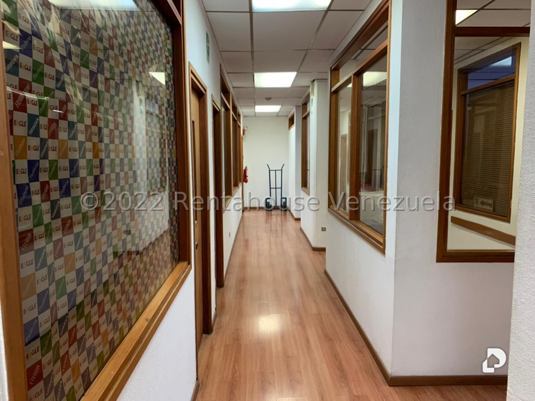 Local comercial en Los Ruices, Caracas – 27