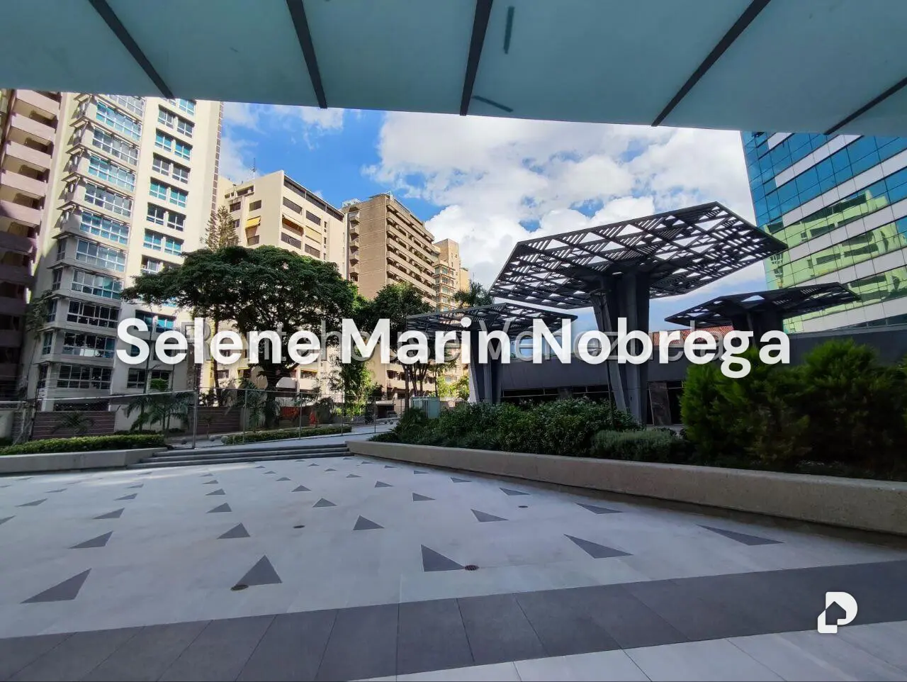 Local comercial en Campo Alegre, Caracas – 15