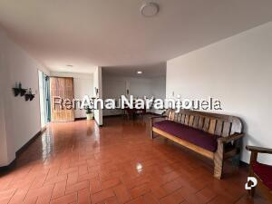 Casa en Alto Prado, Caracas – 9