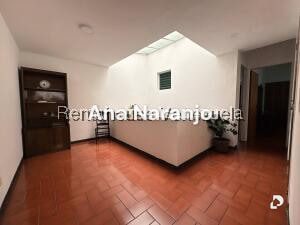 Casa en Alto Prado, Caracas – 28