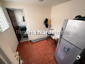 Casa en Alto Prado, Caracas – 20