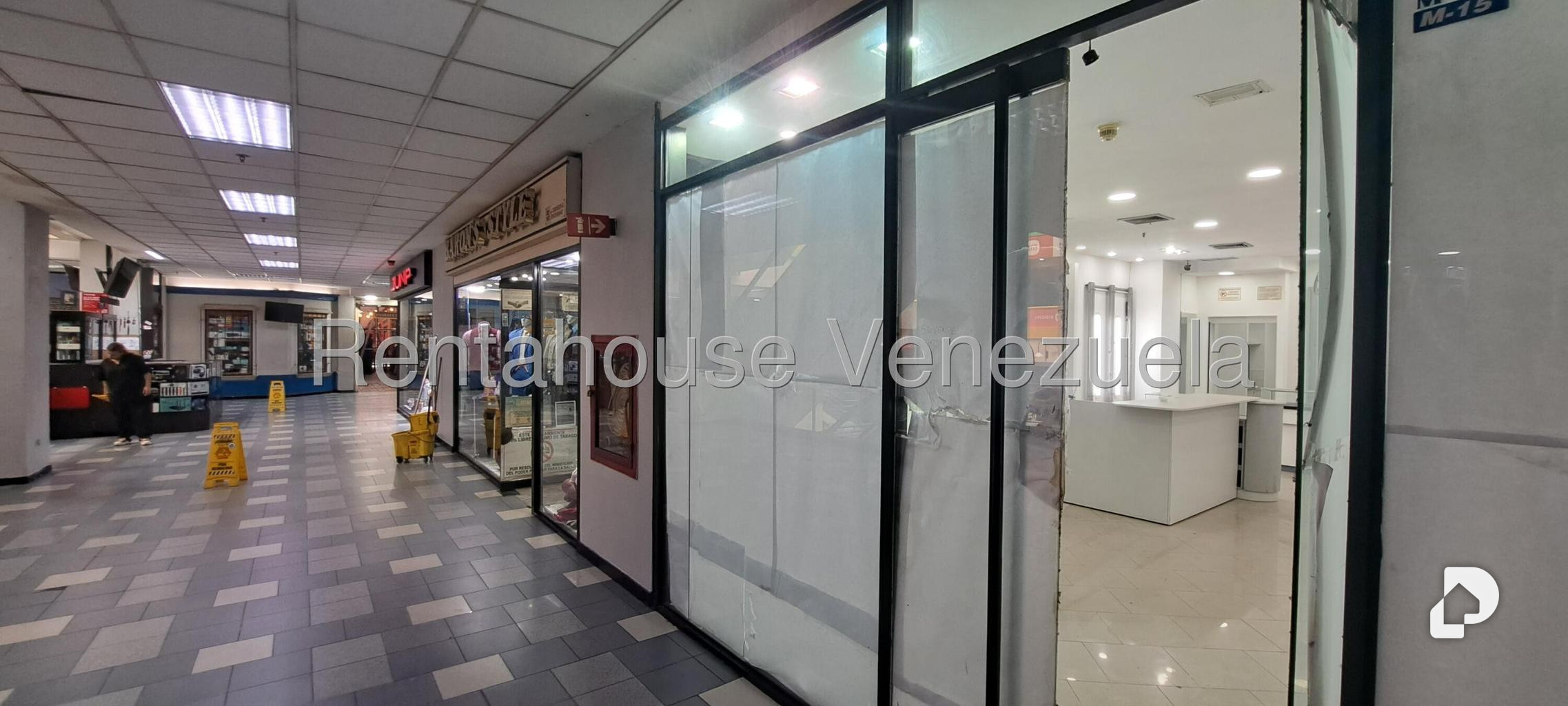 Local comercial en Parroquia Catedral, Caracas – 13