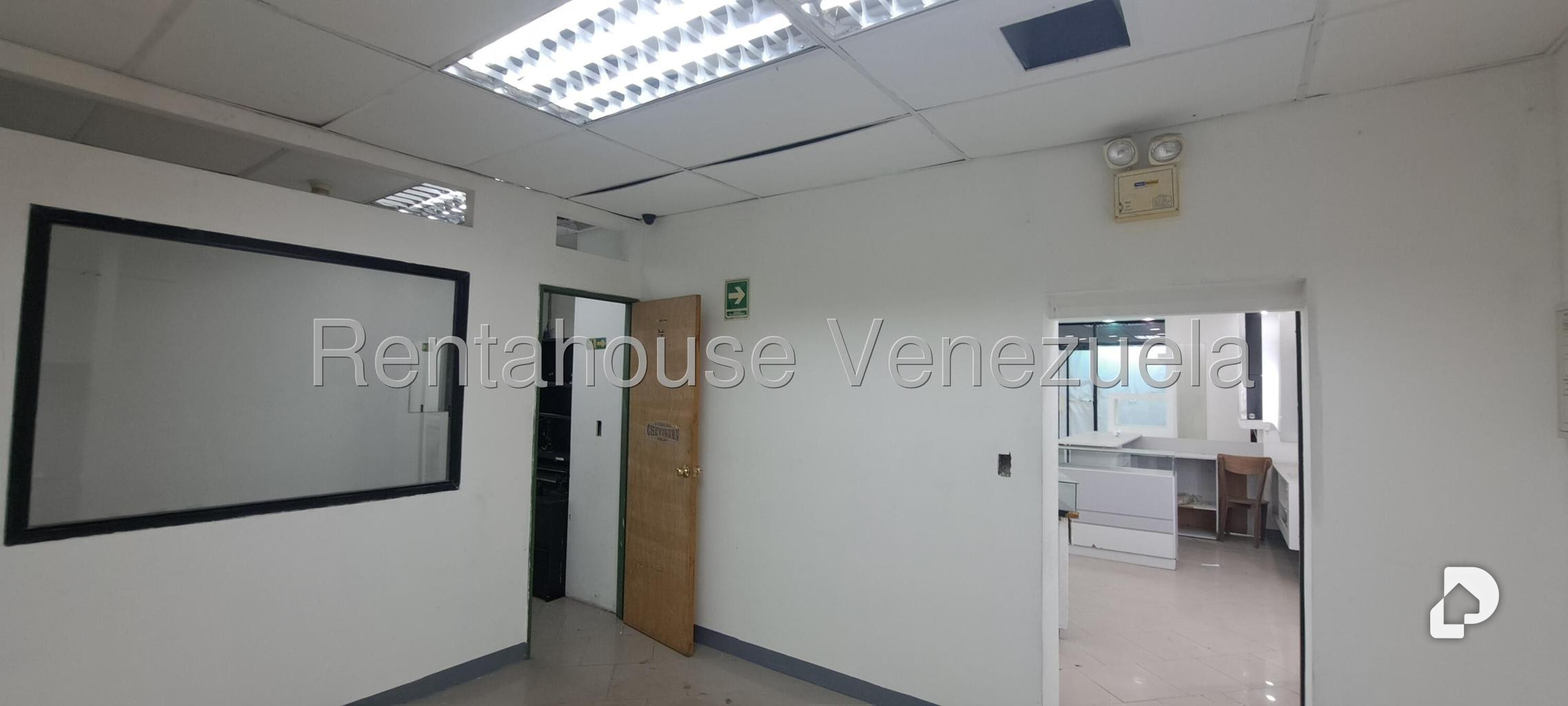 Local comercial en Parroquia Catedral, Caracas – 12