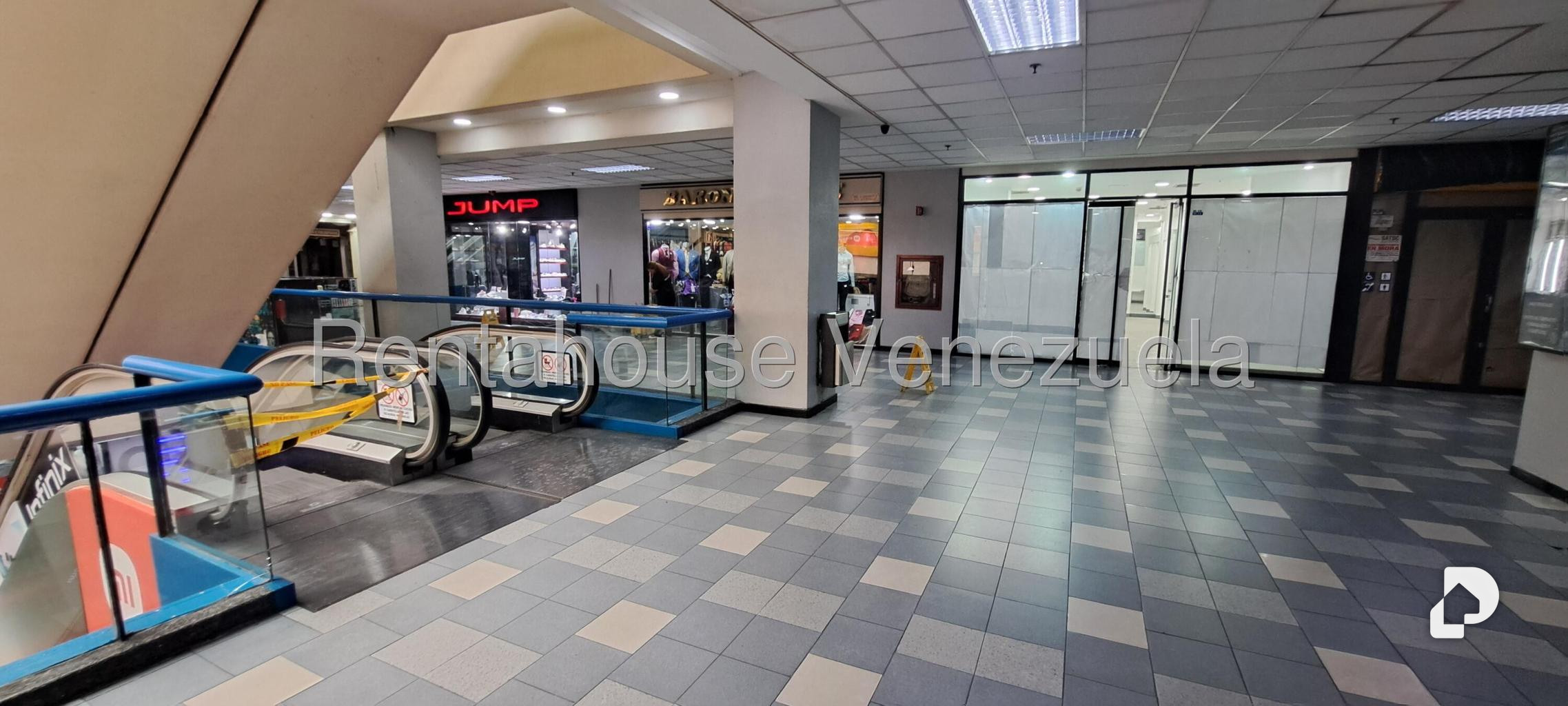 Local comercial en Parroquia Catedral, Caracas – 15