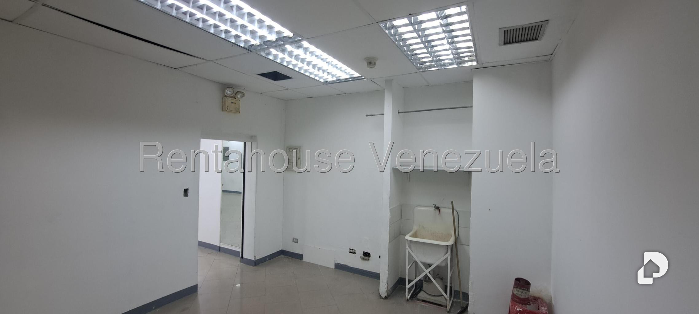 Local comercial en Parroquia Catedral, Caracas – 11
