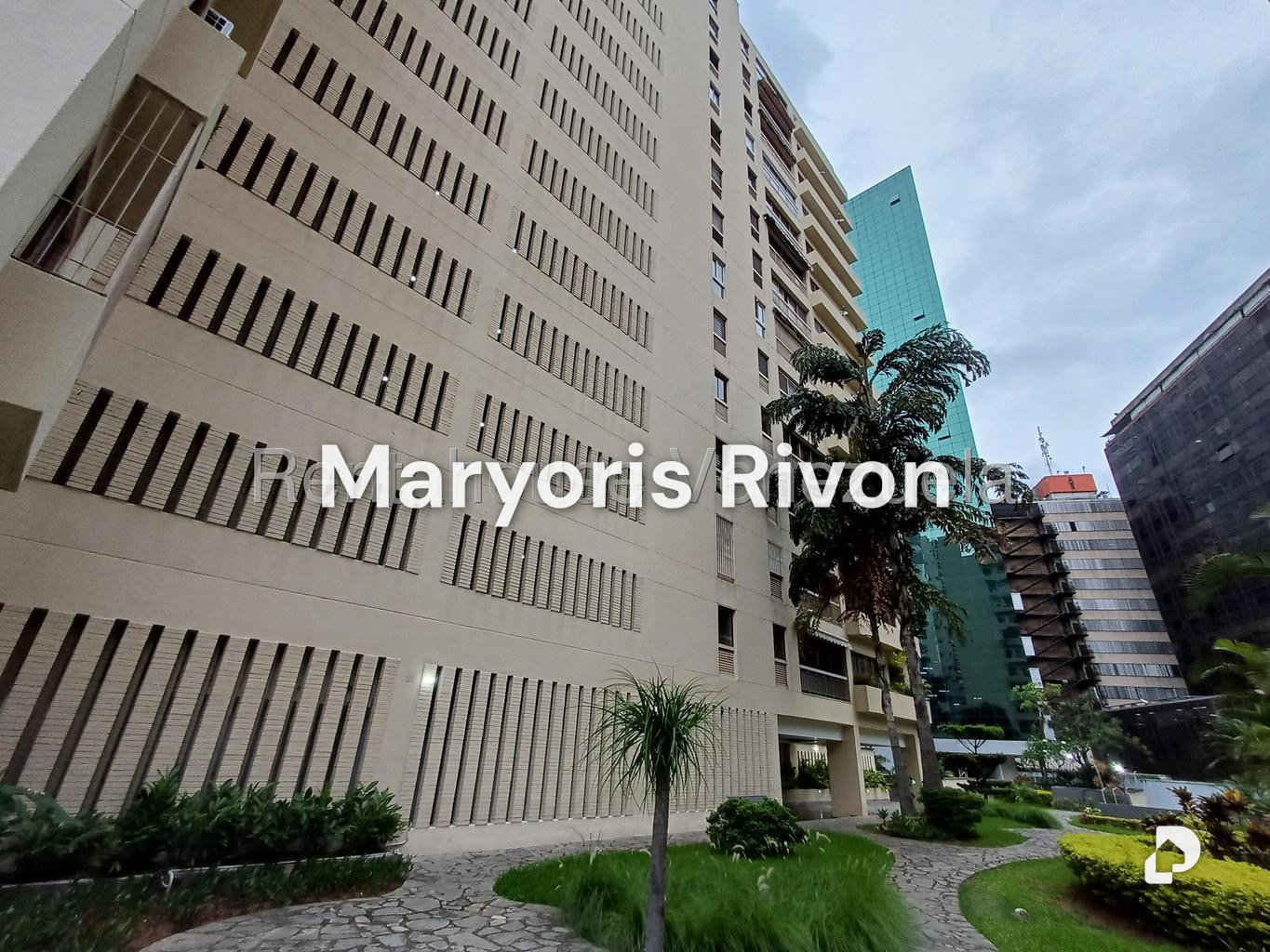 Apartamento en Campo Alegre, Caracas – 75