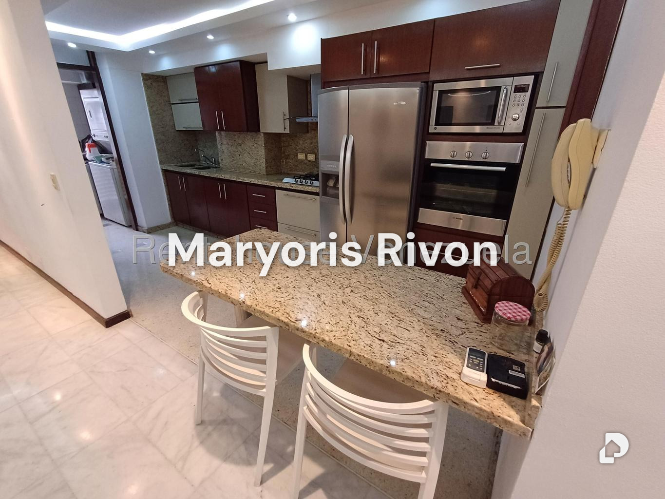 Apartamento en Campo Alegre, Caracas – 28