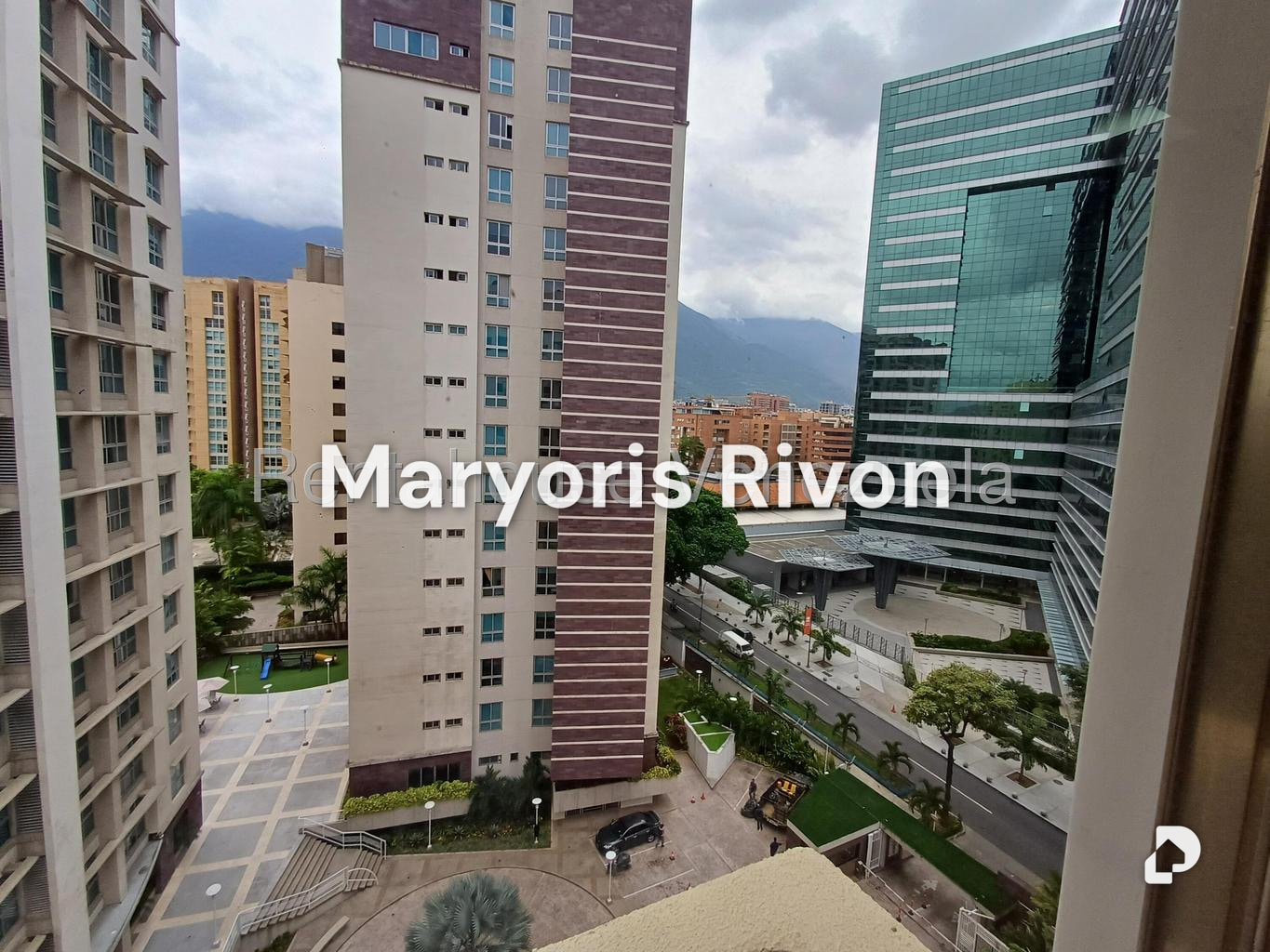 Apartamento en Campo Alegre, Caracas – 25