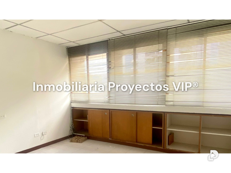 Oficina en Los Palos Grandes, Caracas – 4