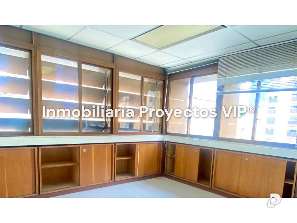Oficina en Los Palos Grandes, Caracas – 2