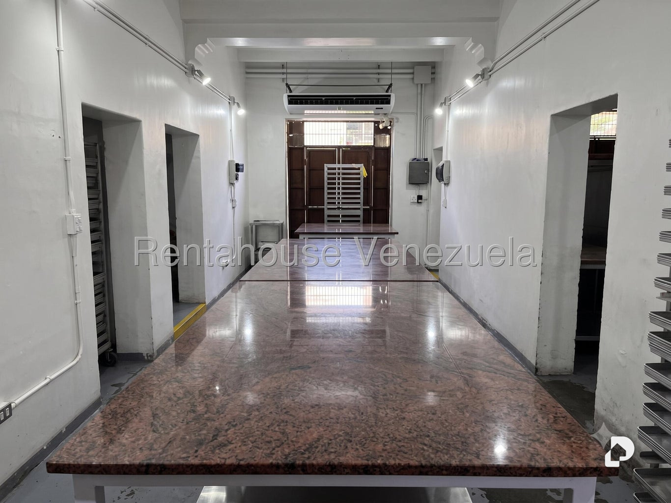 Local comercial en Alta Florida, Caracas – 13