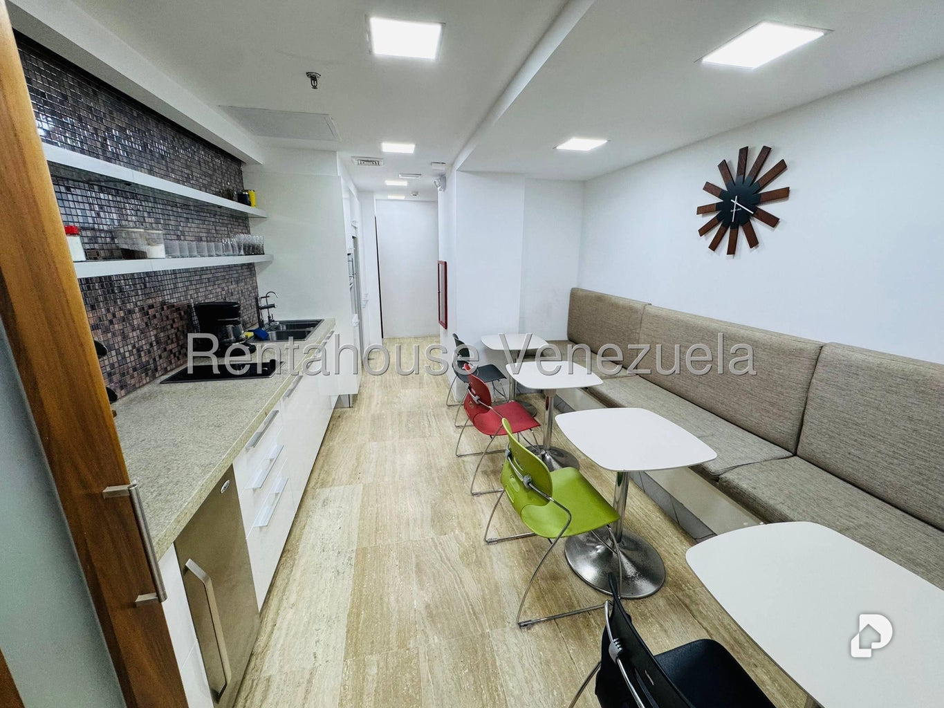 Oficina en Macaracuay, Caracas – 18