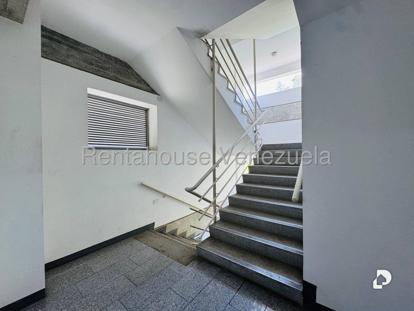 Oficina en Macaracuay, Caracas – 20