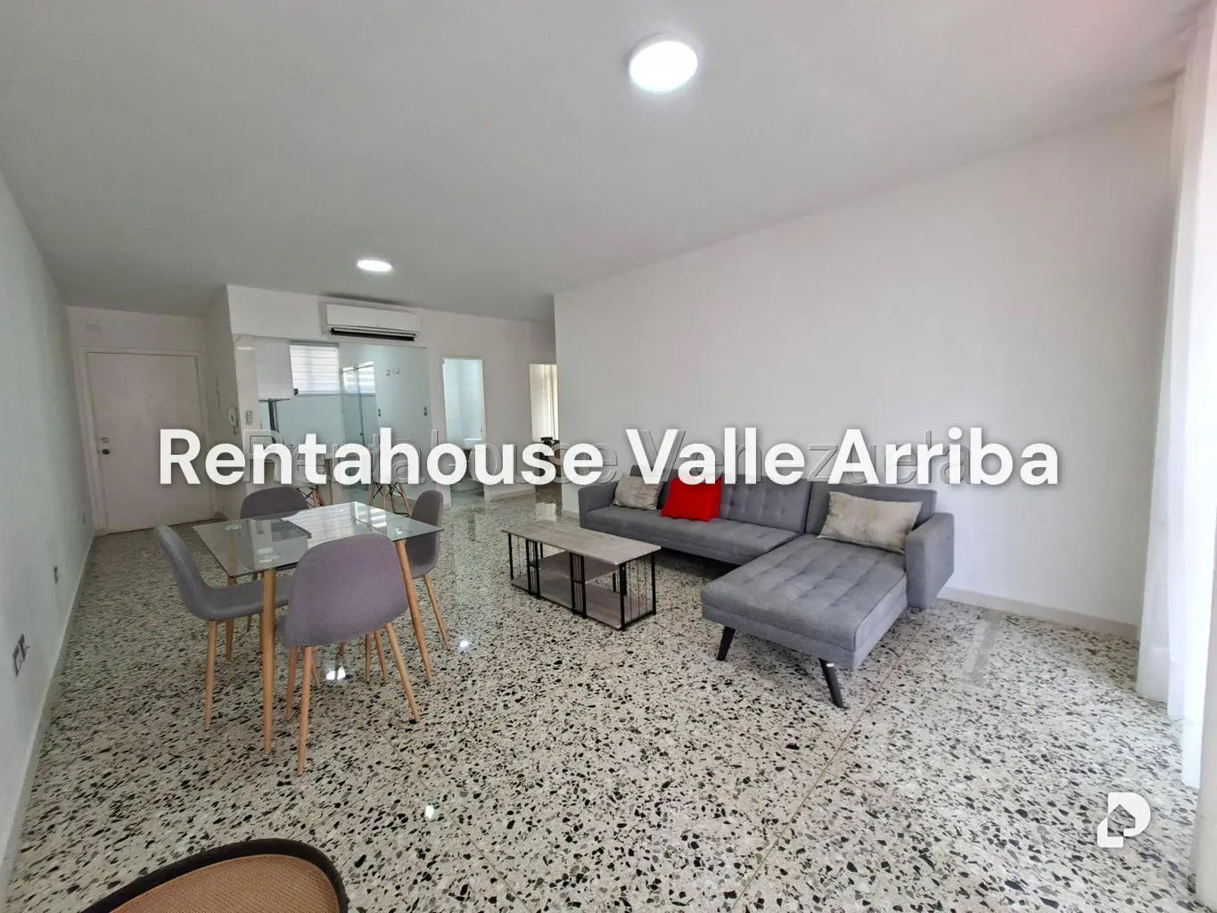 Apartamento en Los Palos Grandes, Caracas – 10