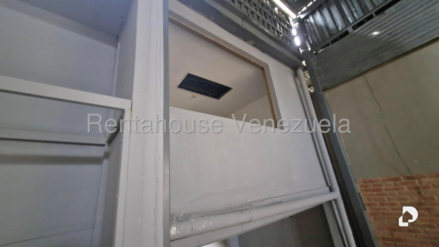 Warehouse in Quebrada Honda, Caracas – 23