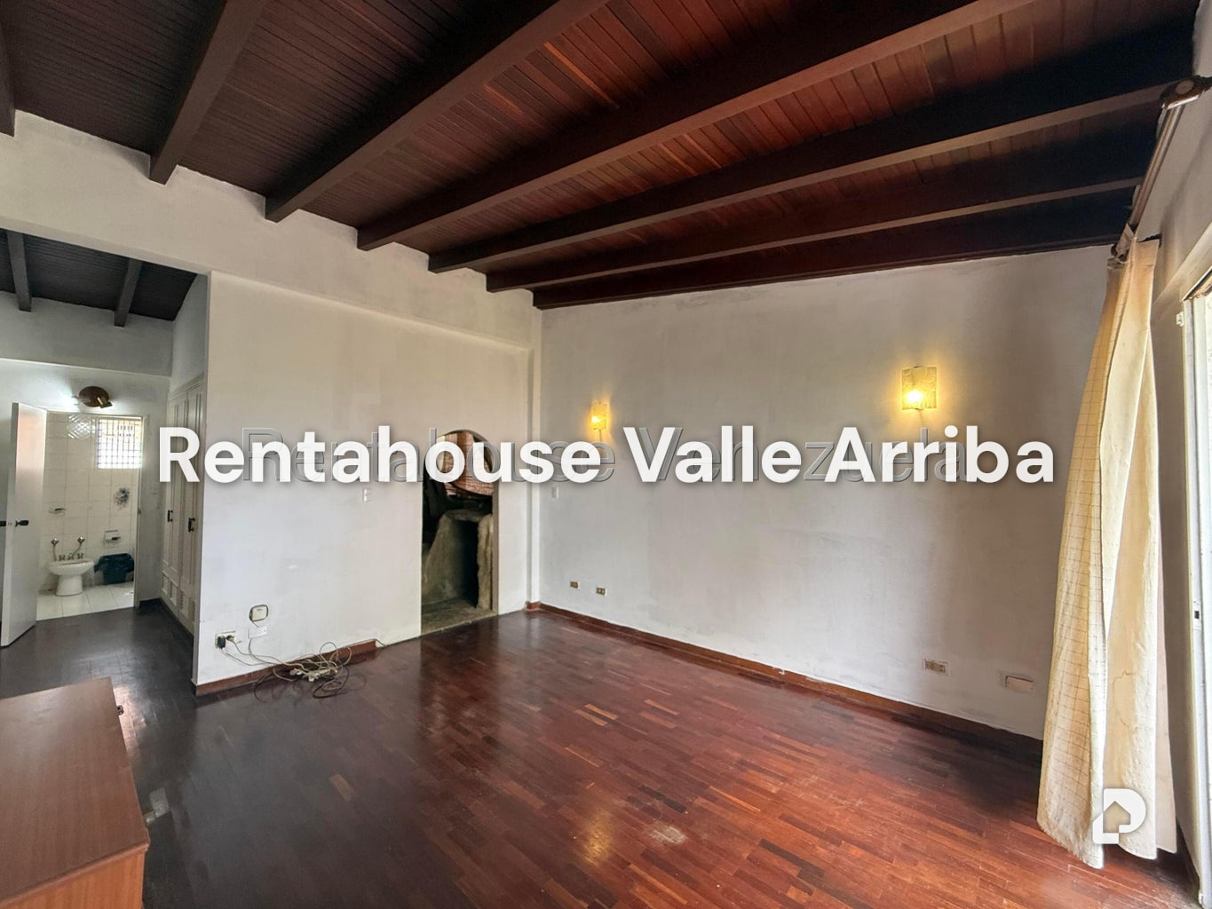 Casa en Alto Prado, Caracas – 18