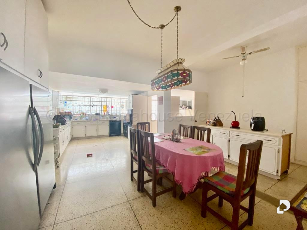 Casa en Prados del Este, Caracas – 11
