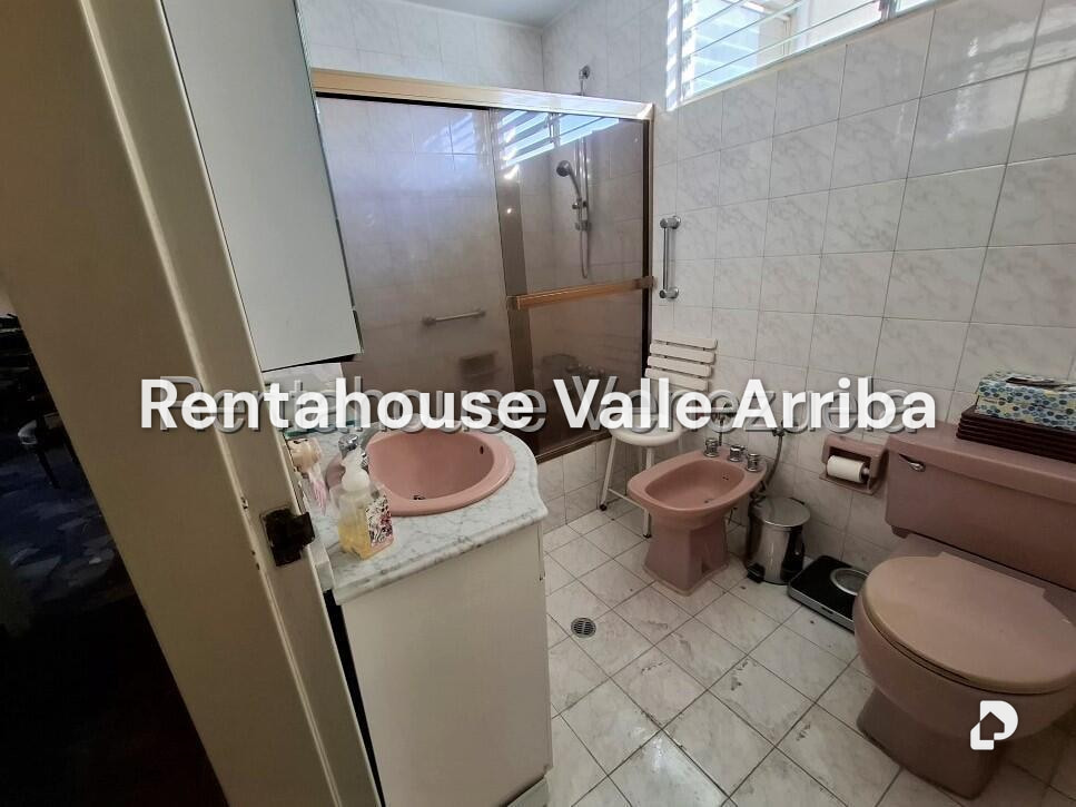 Apartamento en La Florida, Caracas – 17