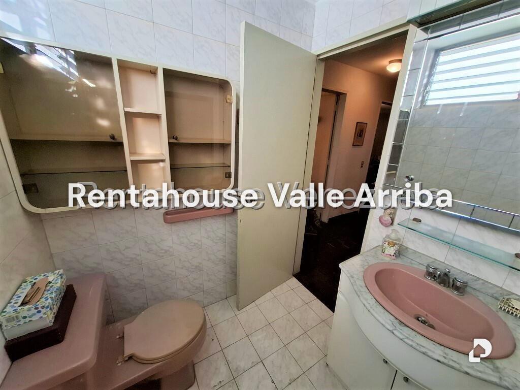 Apartamento en La Florida, Caracas – 18