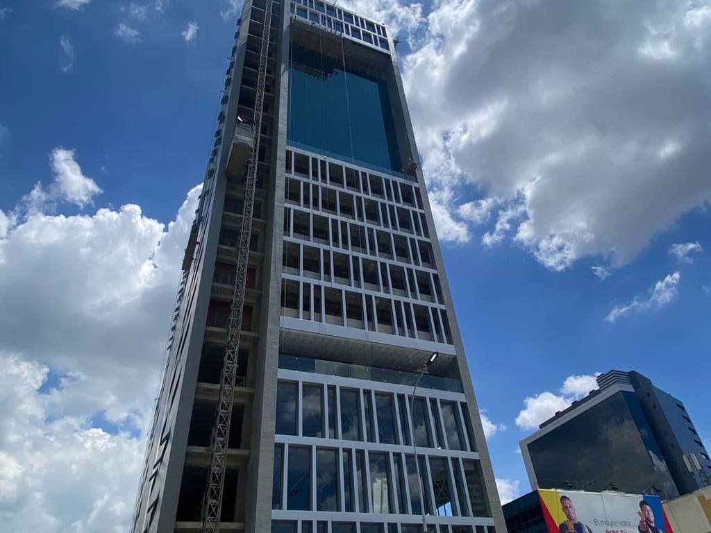 Oficina en Las Mercedes, Caracas - 1