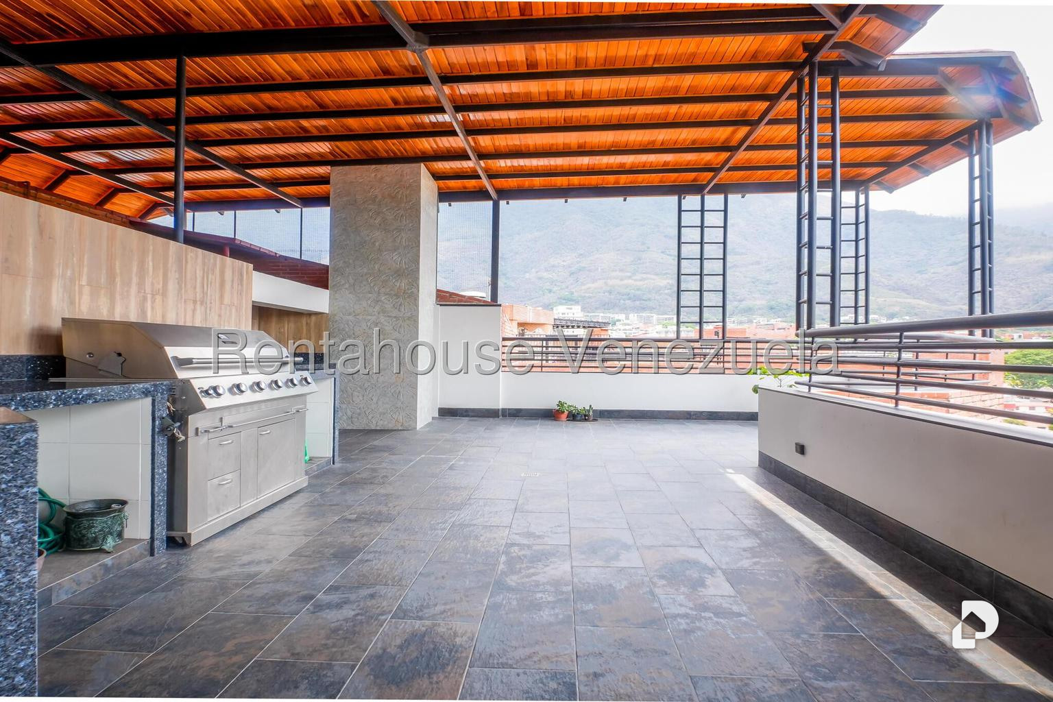 Penthouse en Santa Eduvigis, Caracas
