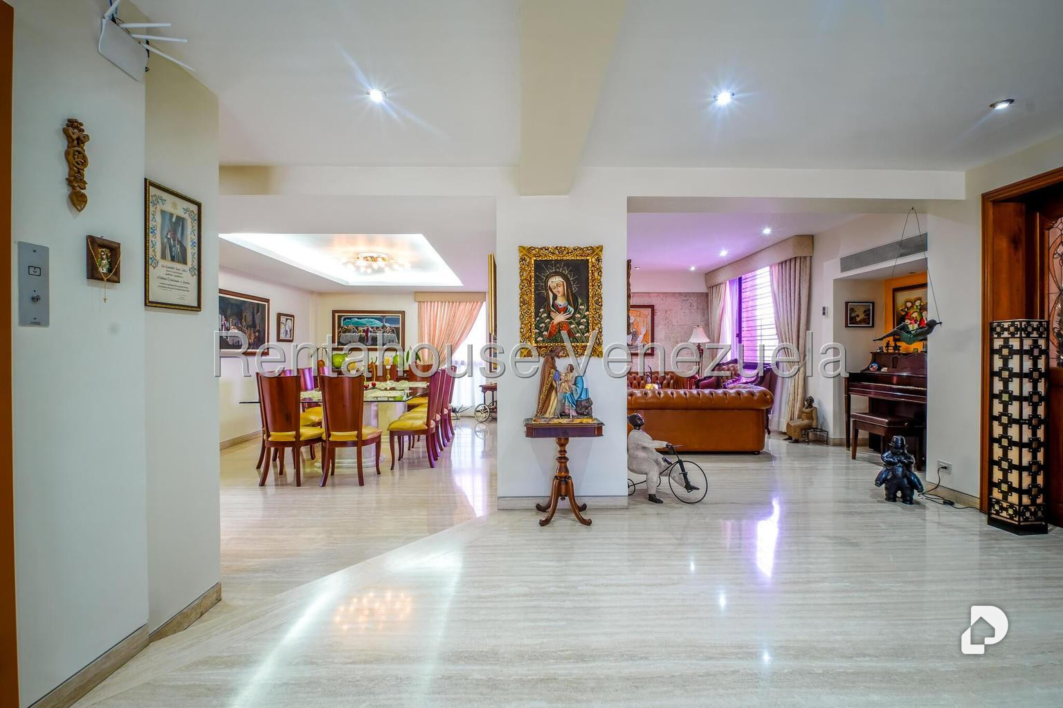 Penthouse en Santa Eduvigis, Caracas