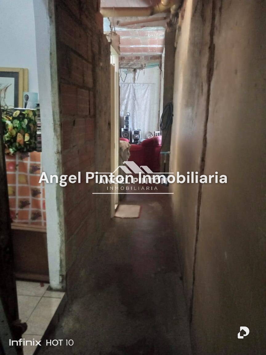 Casa en El Paraíso, Caracas – 12