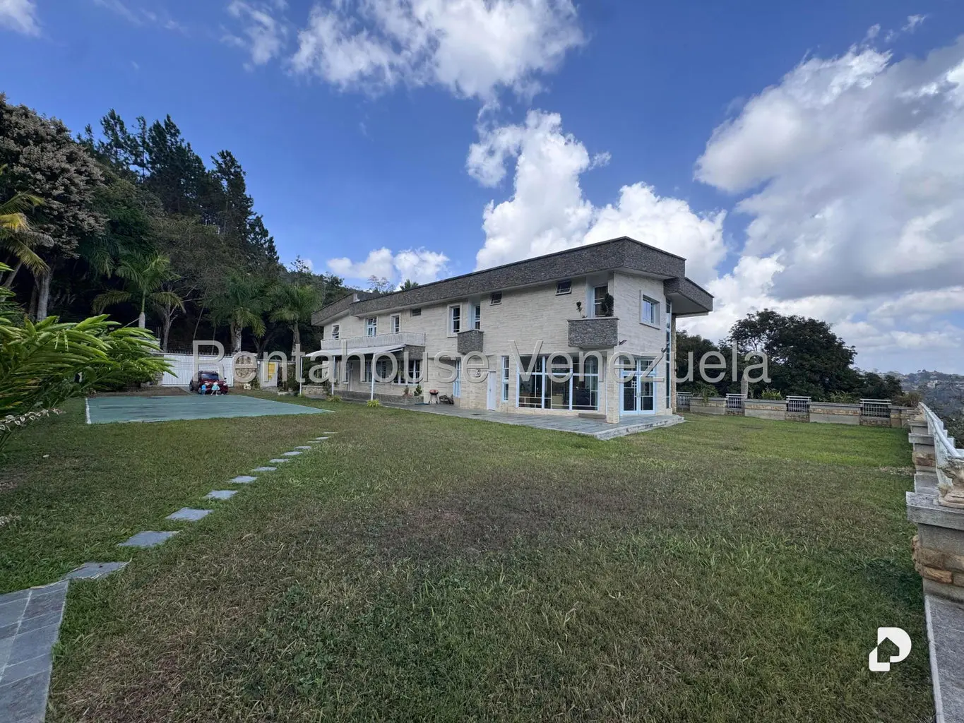 Casa en Oripoto, Caracas – 7