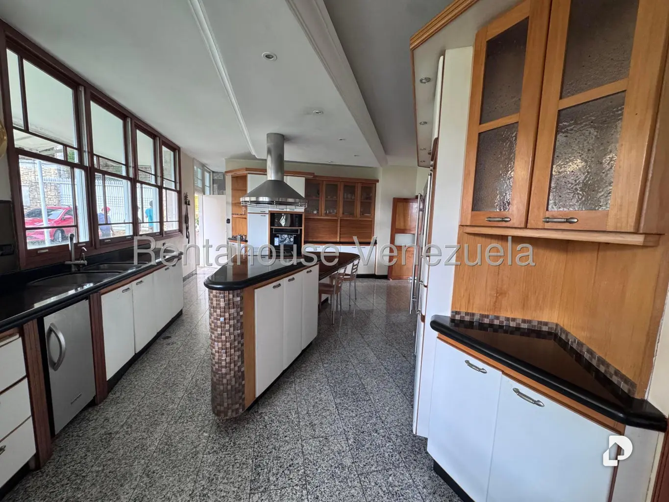 Casa en Oripoto, Caracas – 14