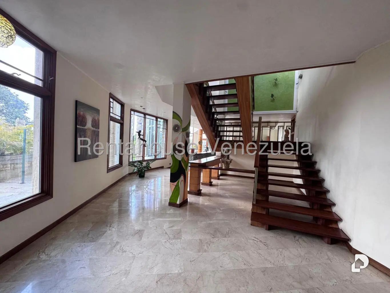 Casa en Oripoto, Caracas – 17