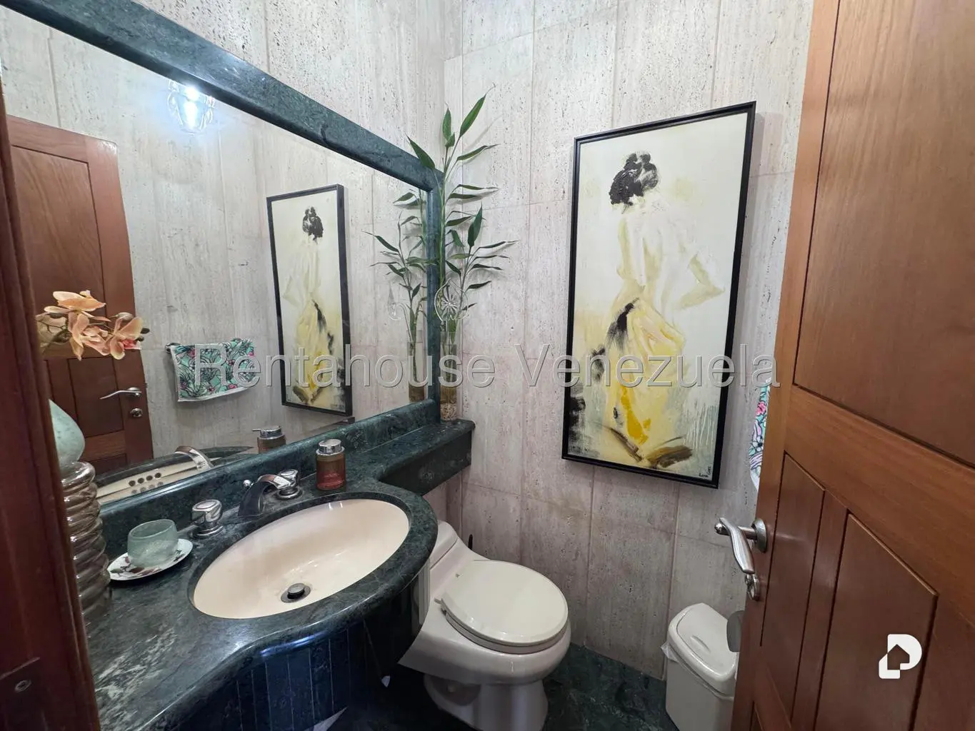 Casa en Oripoto, Caracas – 16