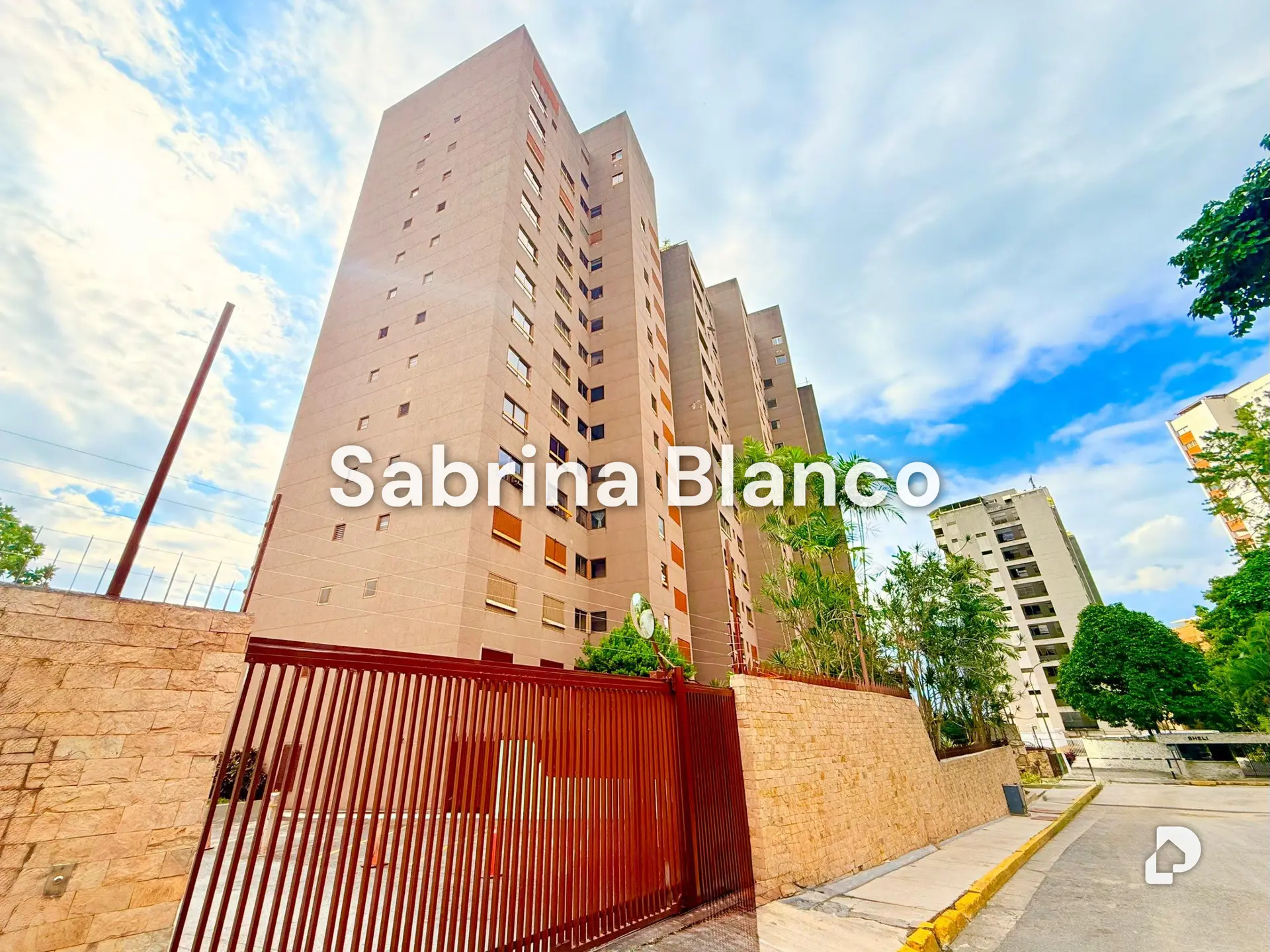 Apartamento en Santa Rosa de Lima, Caracas – 13