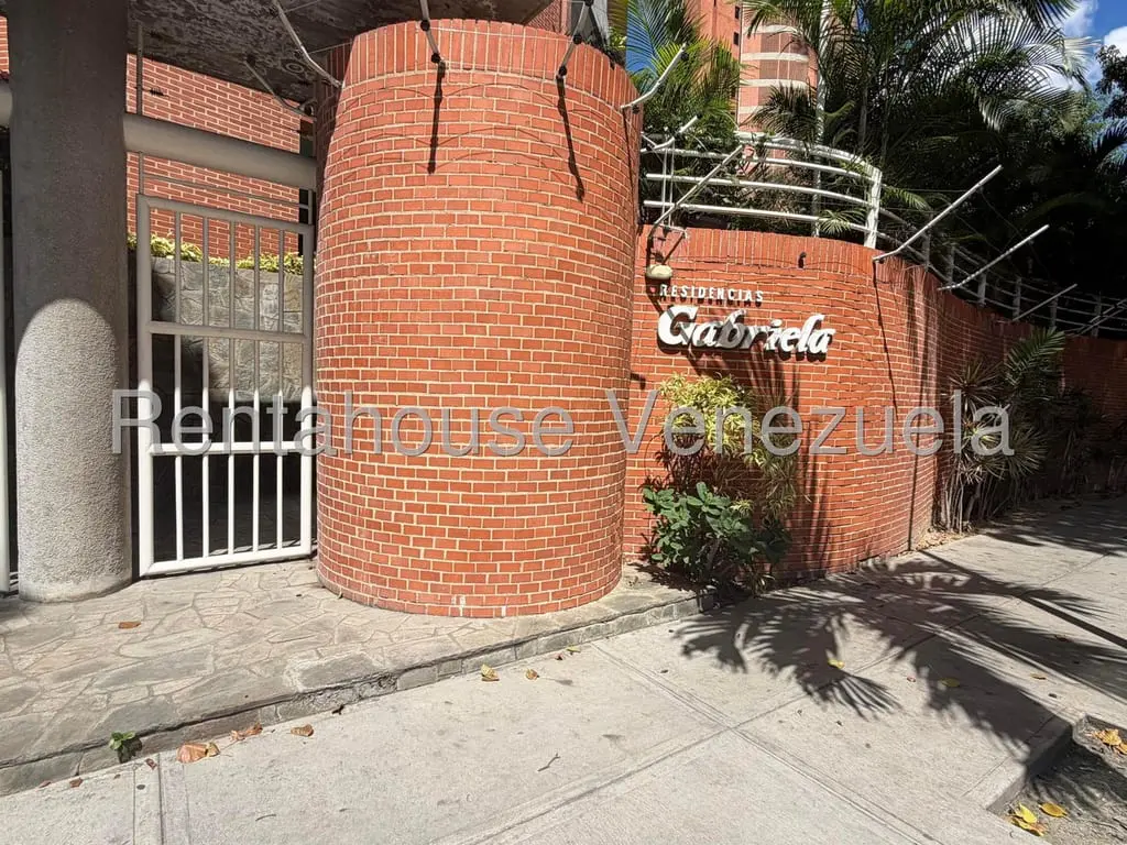 Apartment in El Rosal, Caracas - 1