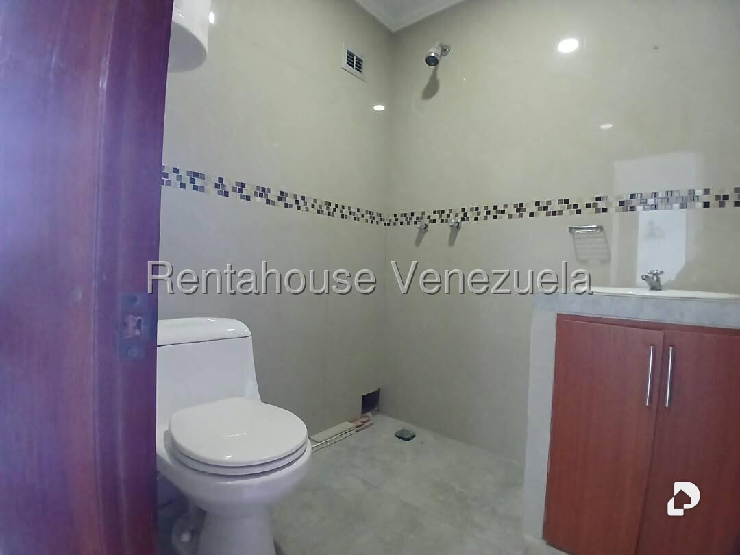 Oficina en Las Mercedes, Caracas – 20
