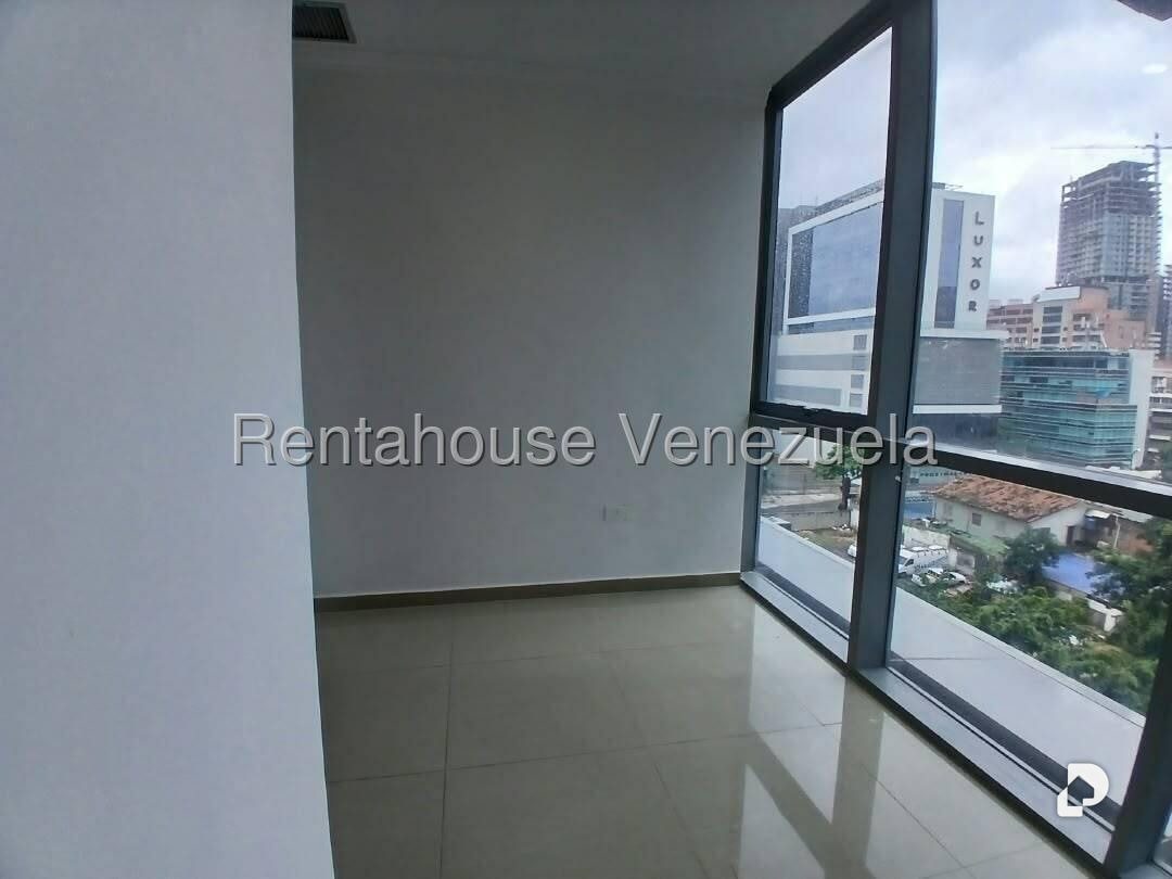 Oficina en Las Mercedes, Caracas – 10