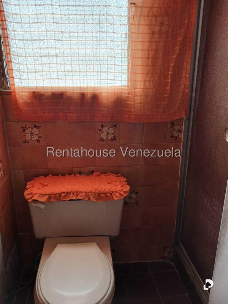 Apartamento en El Valle, Caracas – 11