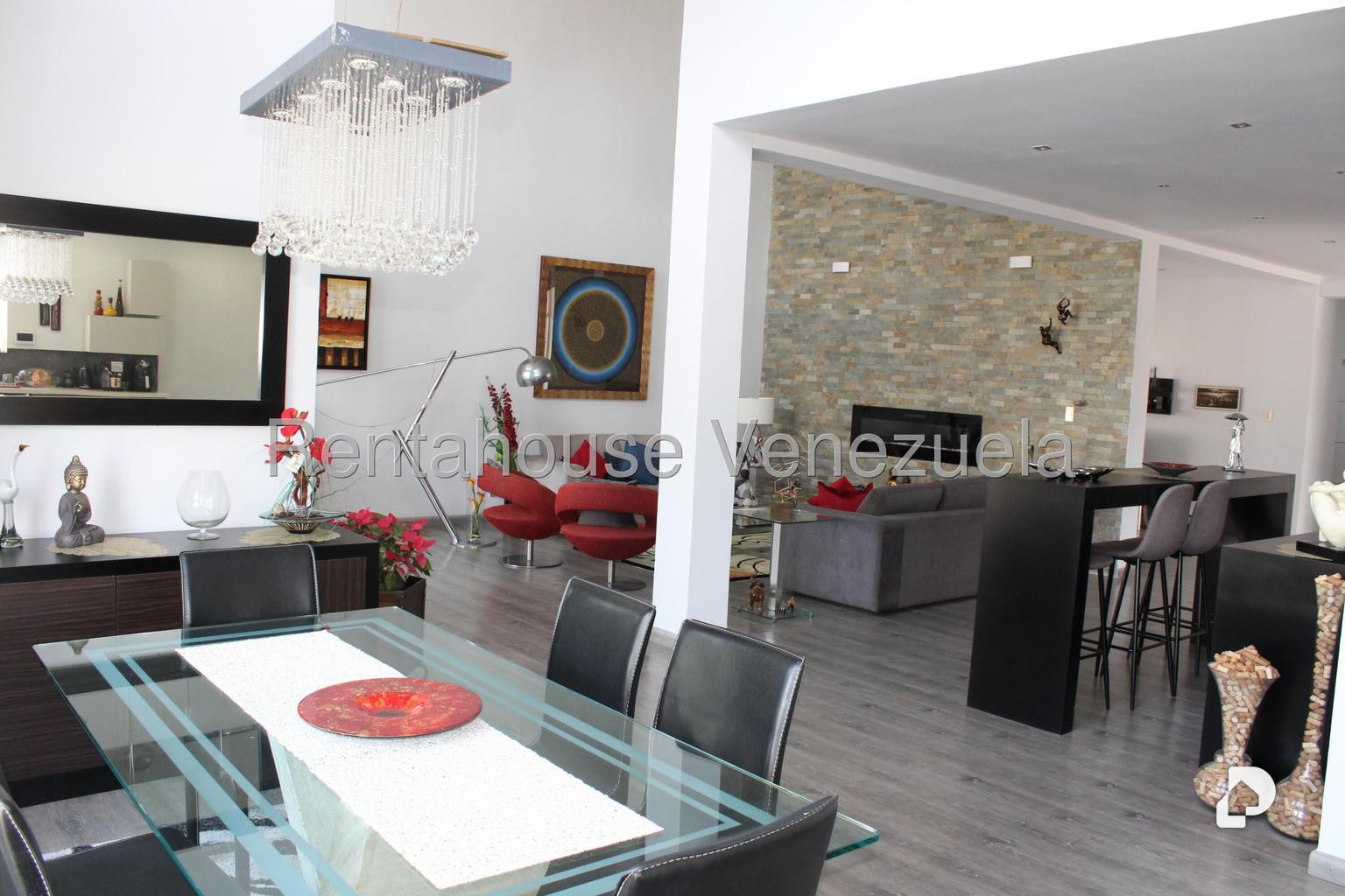 Casa en Altamira, Caracas – 14