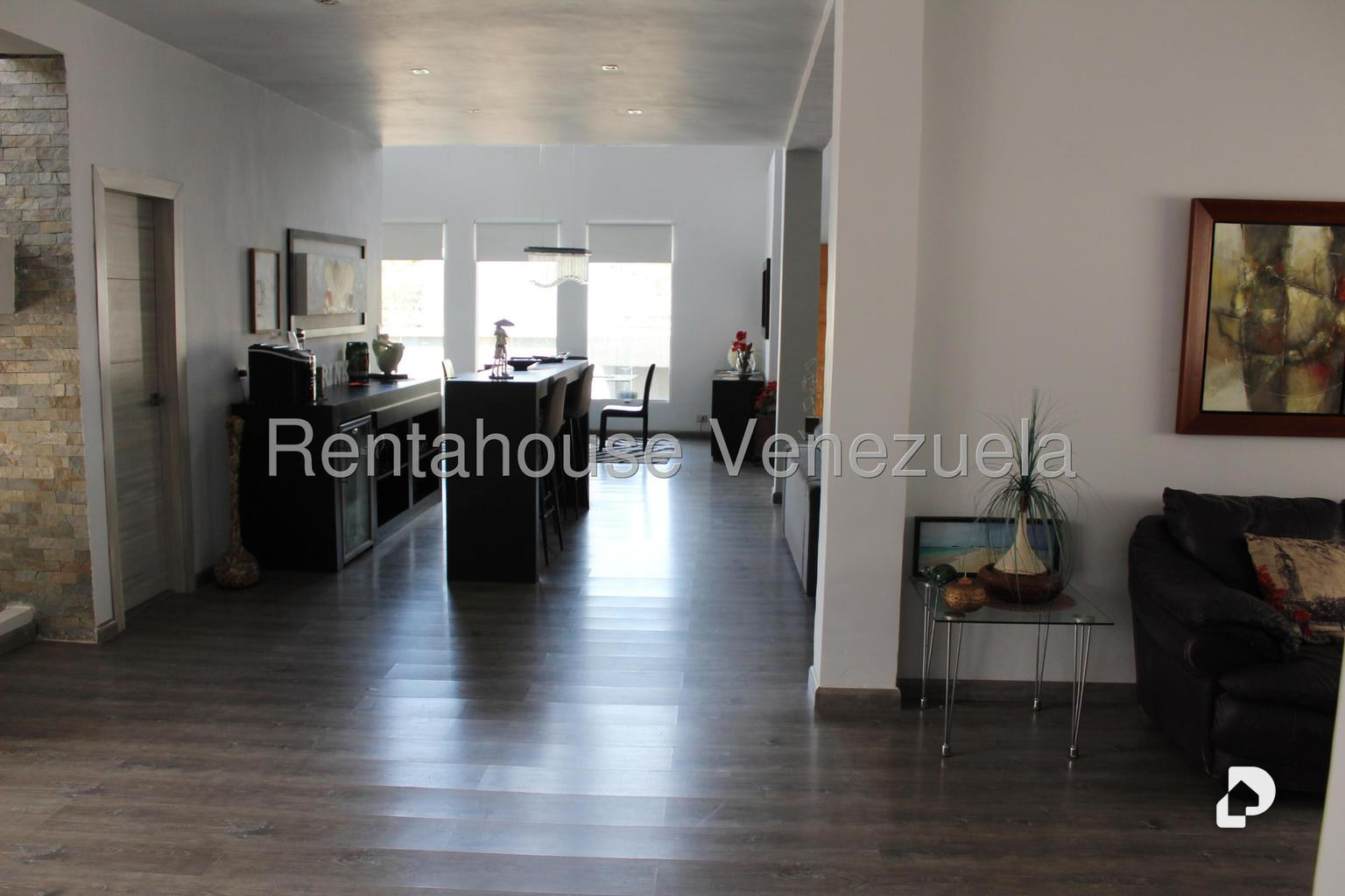 Casa en Altamira, Caracas – 30