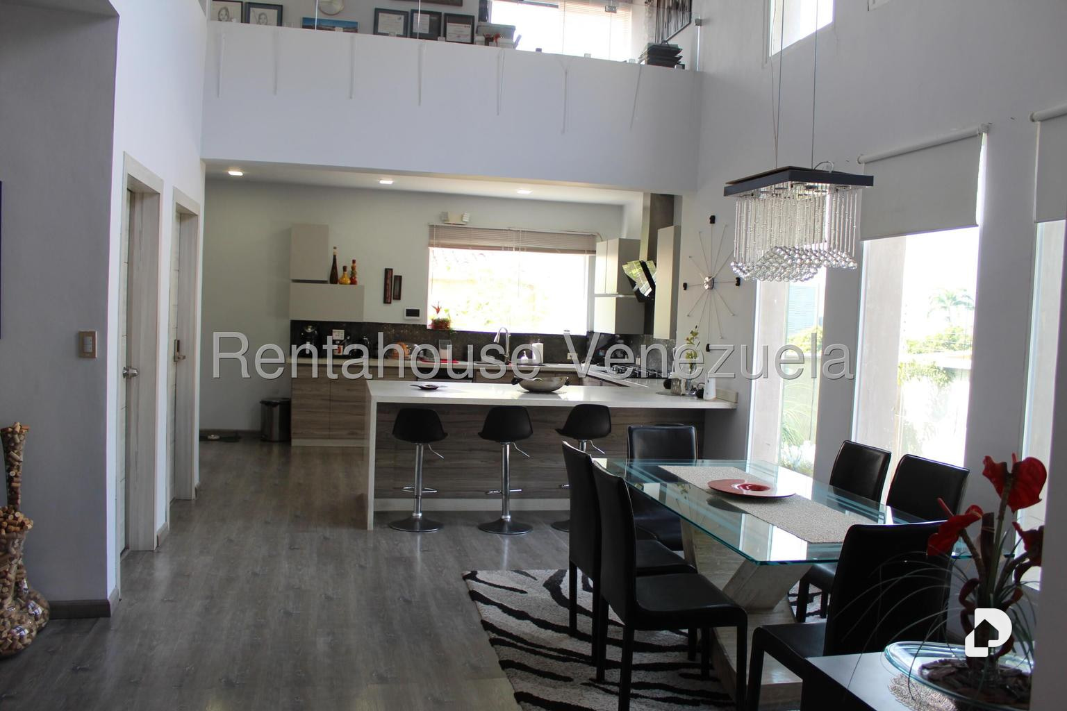 Casa en Altamira, Caracas – 21